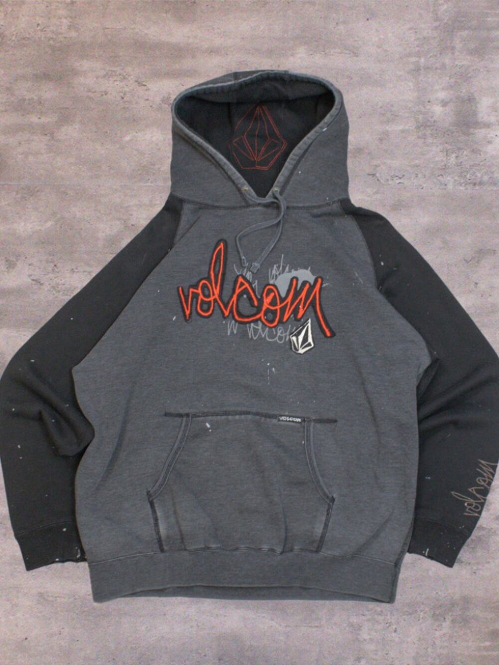 Y2K 2000's 00's Volcom Skater Grunge Painter Streetwear Thrashed Grey Hoodie
